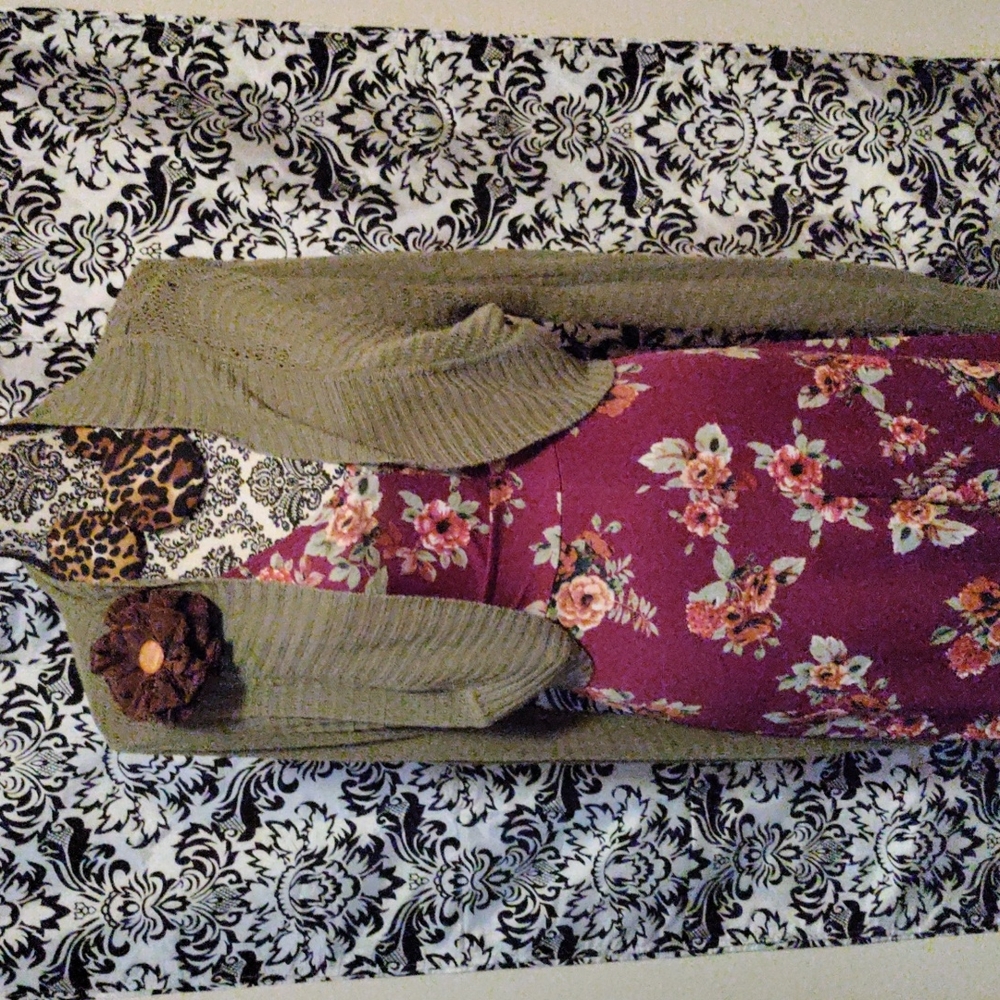 Floral jumpsuit 2x(14/16 - 16/18) - Picture 11 of 12